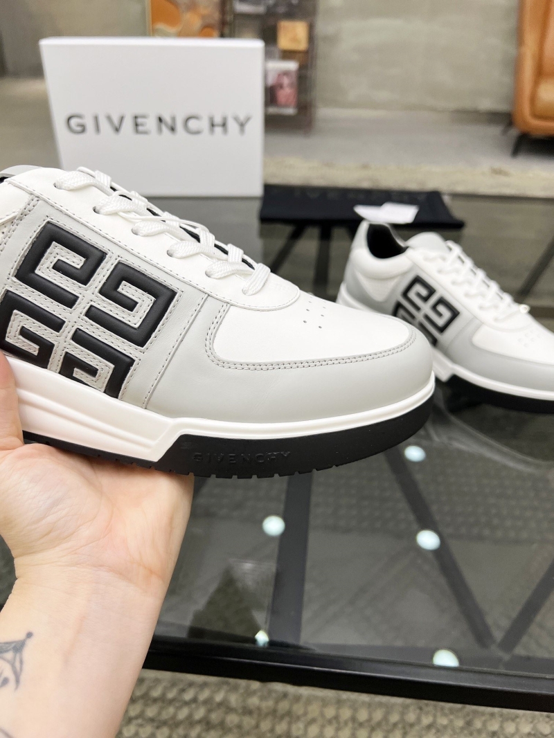 Givenchy Sneakers